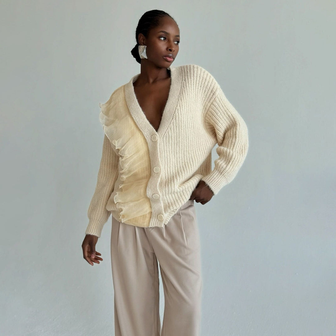 Cardigan for women with ruffle details and button closure Lune London