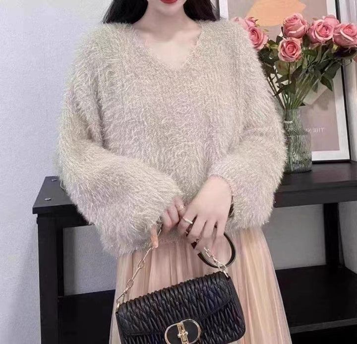 Pull féminin en V peluche avec manches longues et fils scintillants Chic & Stil