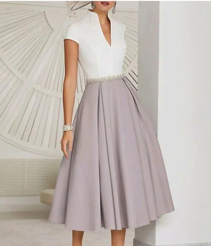 Chic und Stil | White Color Block V-Neck Flared Summer Dress