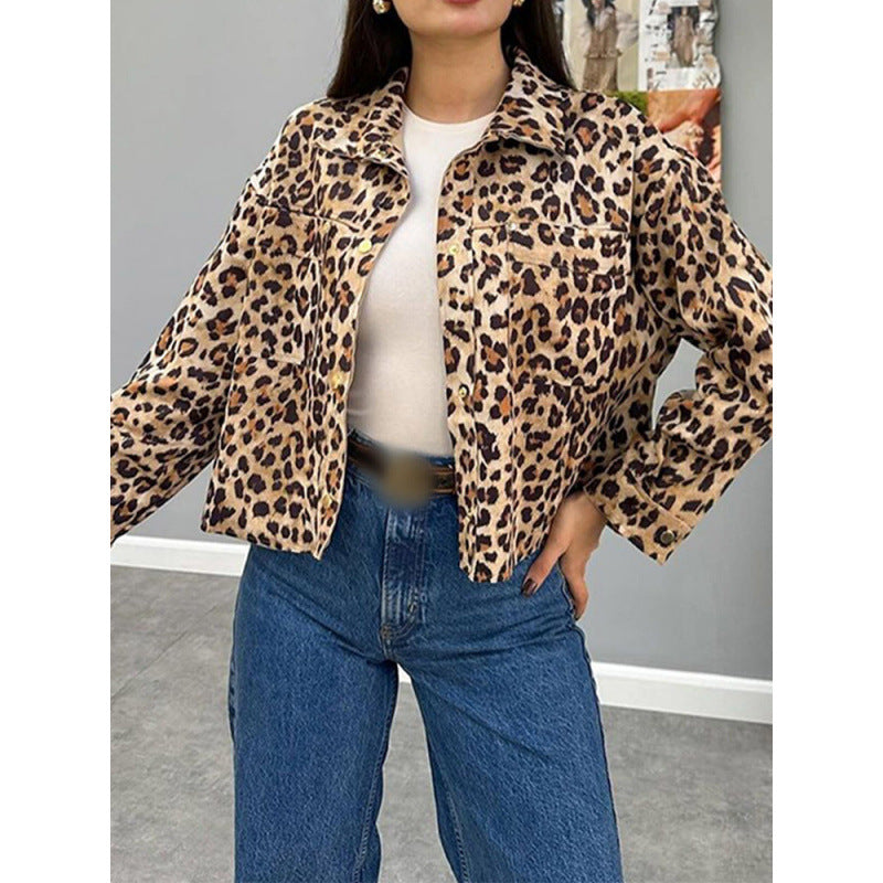 Trendy women's jacket in leopard design Lune London