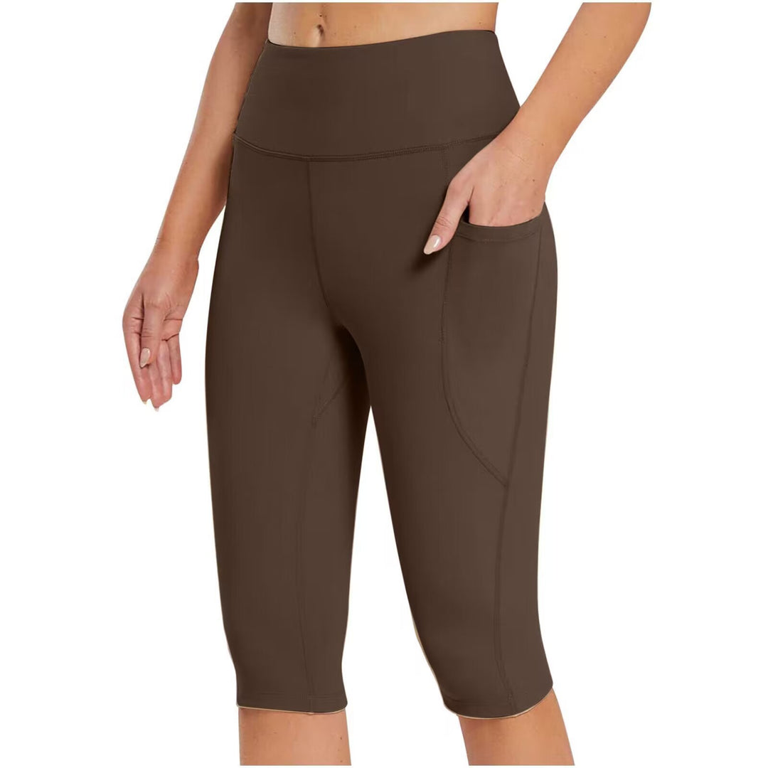 Lune London women's sporty Capri pants with practical side pockets