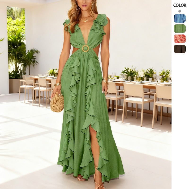 Maxi dress for women with voluminous ruffles and a deep slit Chic & Stil