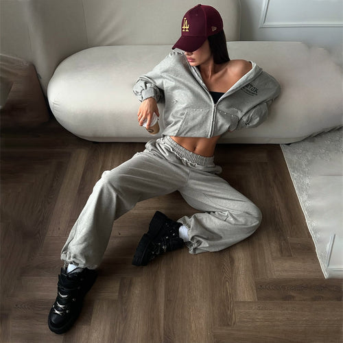 Women's sporty tracksuit set with hoodie and comfortable jogger pants Lune London