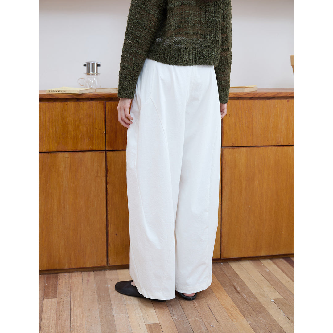 Wide cotton pants for women with a minimalist design featuring high pockets Lune London
