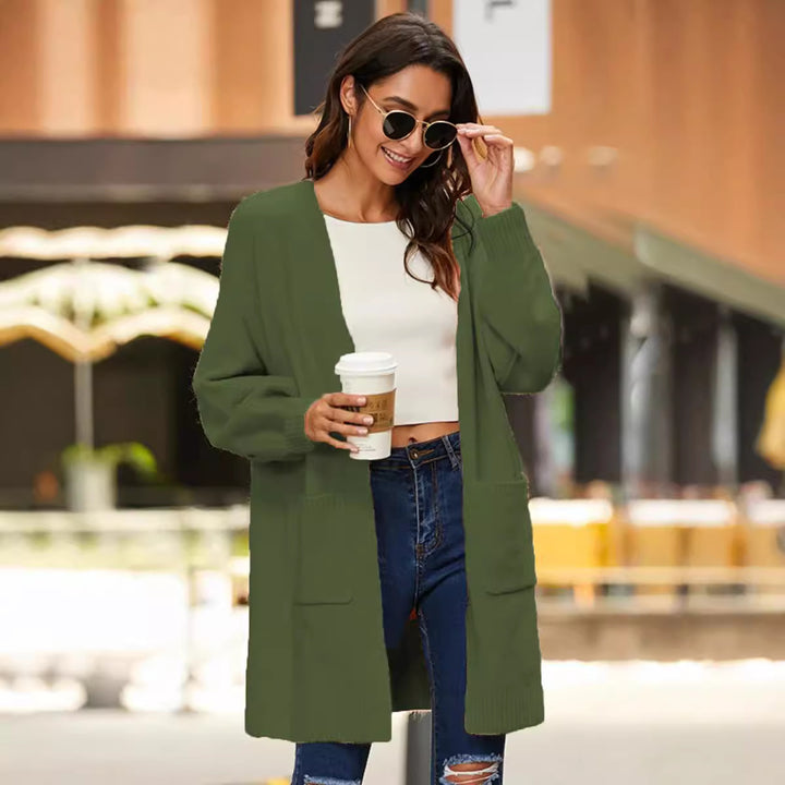 Knit coat for women with oversized and comfortable sleeves and practical pockets Lune London