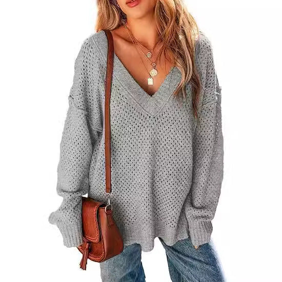 Women Light knitted V-neck sweater with relaxed fit Lune London