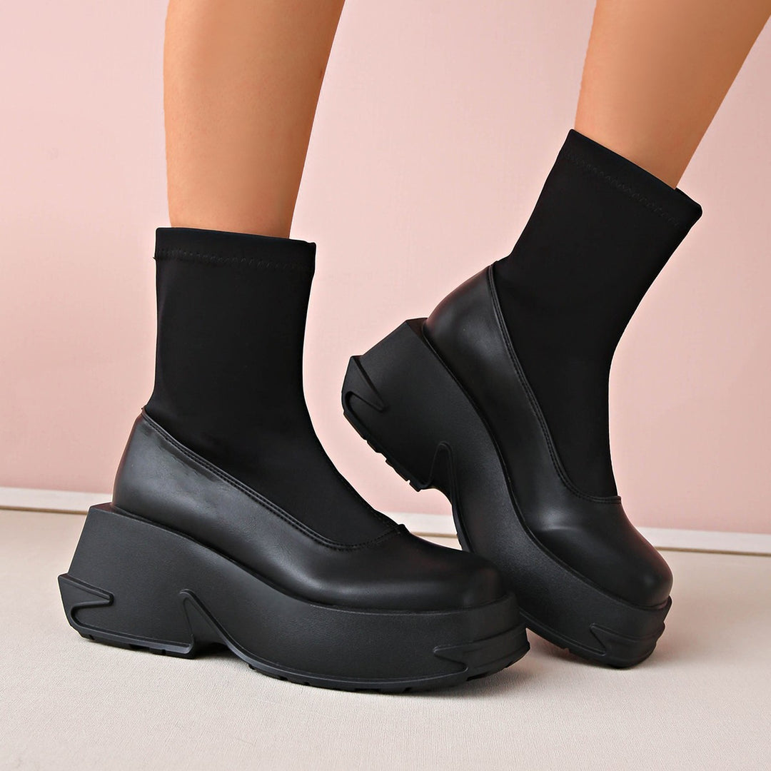 Women's platform sneakers with an elegant sock design and non-slip sole Lune London