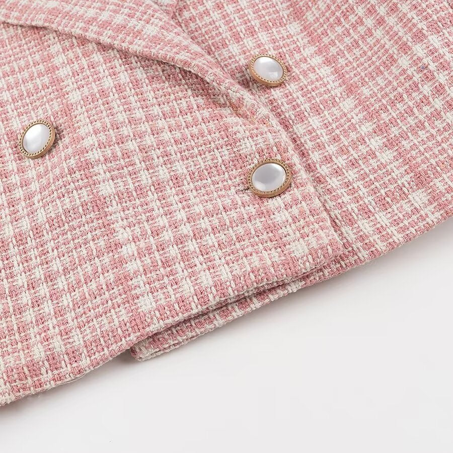 Veste à carreaux courte pour femmes en coupe classique avec patte de boutonnage double Chic & Stil