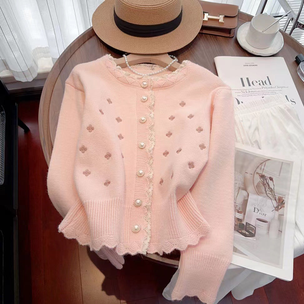 Cardigan for women with decorative pearl buttons and a delicate ribbed structure Lune London