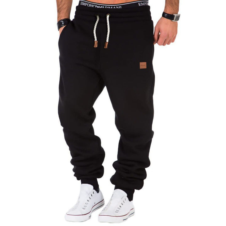 Casual sweatpants for men with elastic waistband and practical pockets Lune London