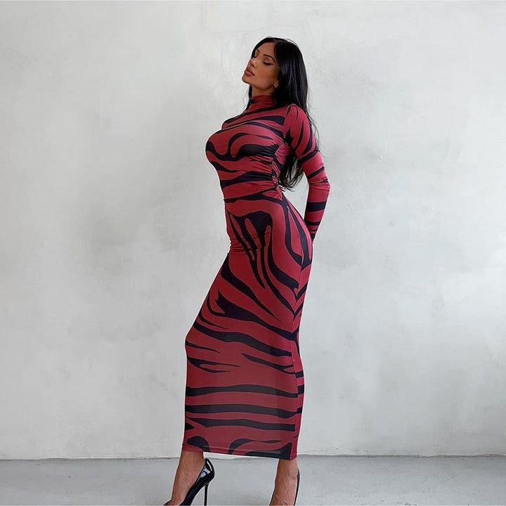Long sleeve maxi dresses for women with a refined leopard pattern Lune London