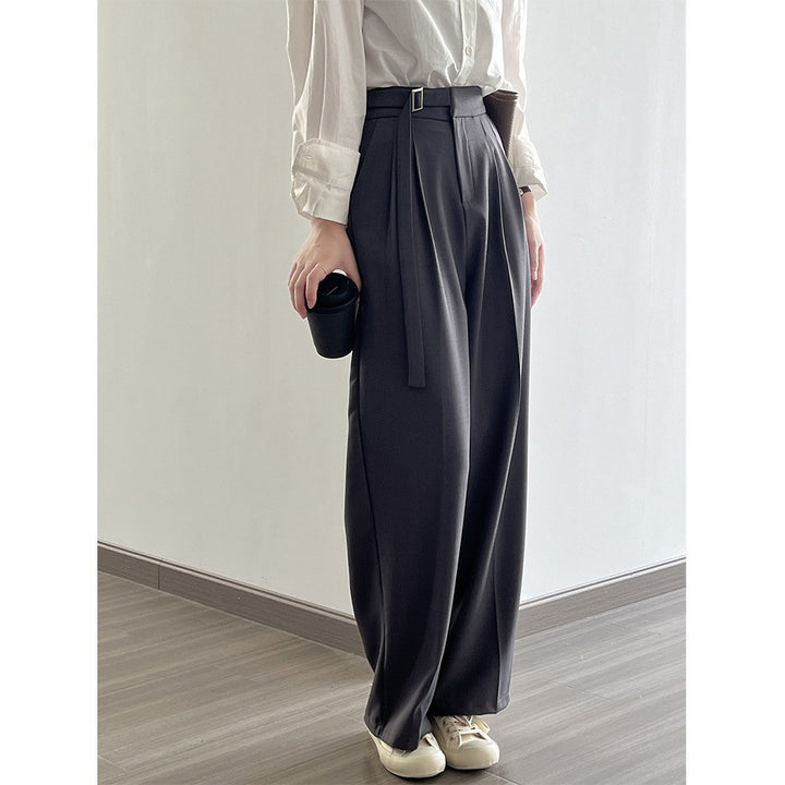 High-waisted wide-leg trousers for women with elegant pleat Lune London