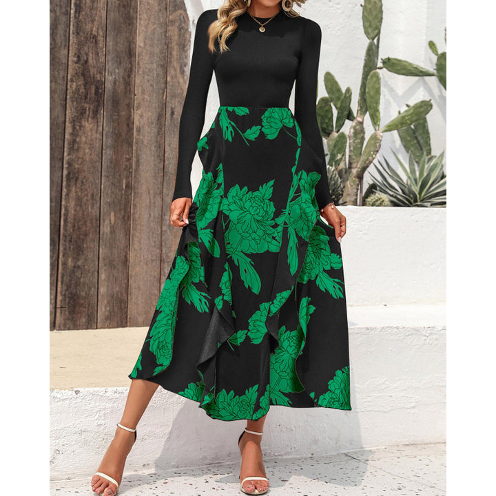 Maxi skirt for ladies with floral ornaments and a flexible waist Lune London