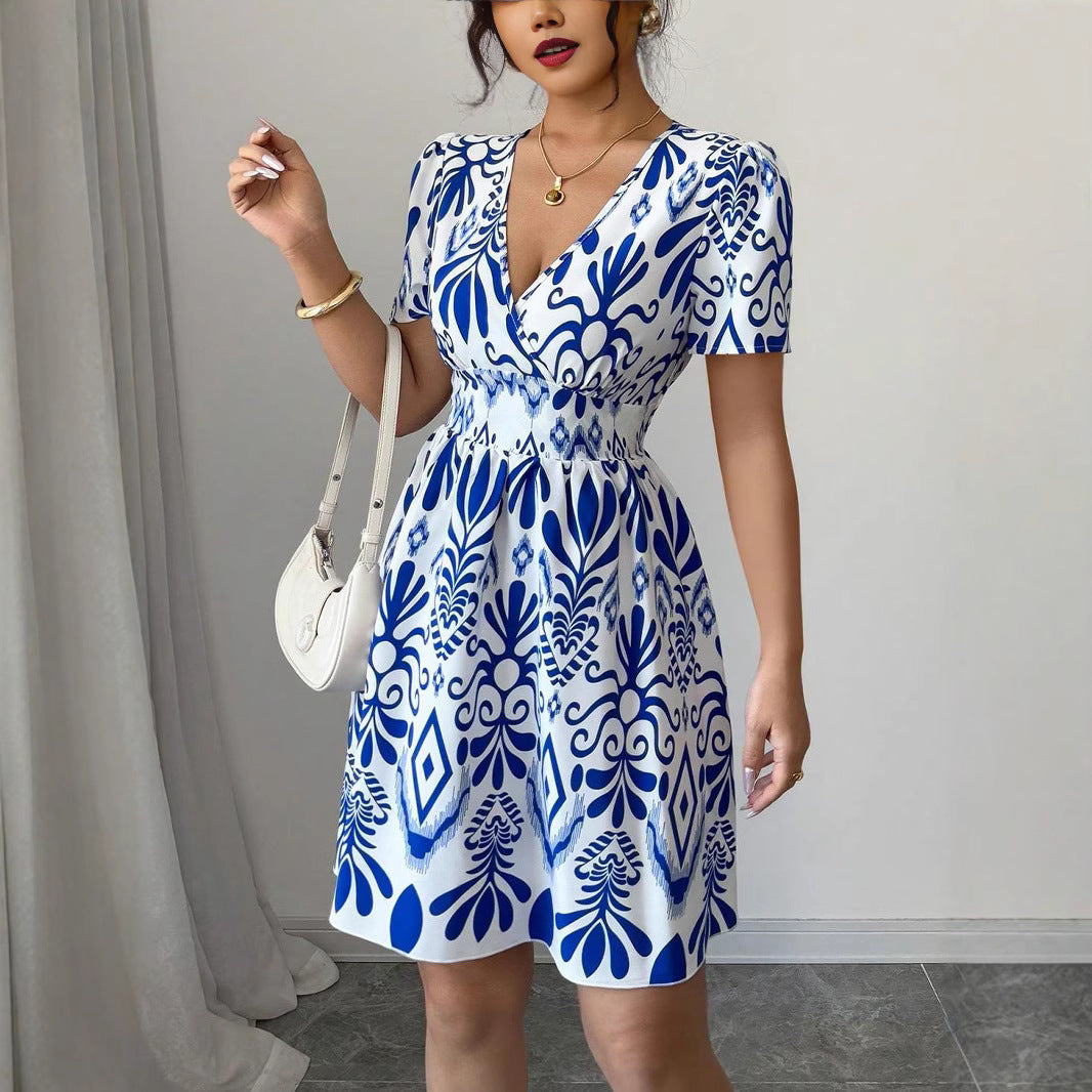 Playful summer dress for women with V-neck Lune London
