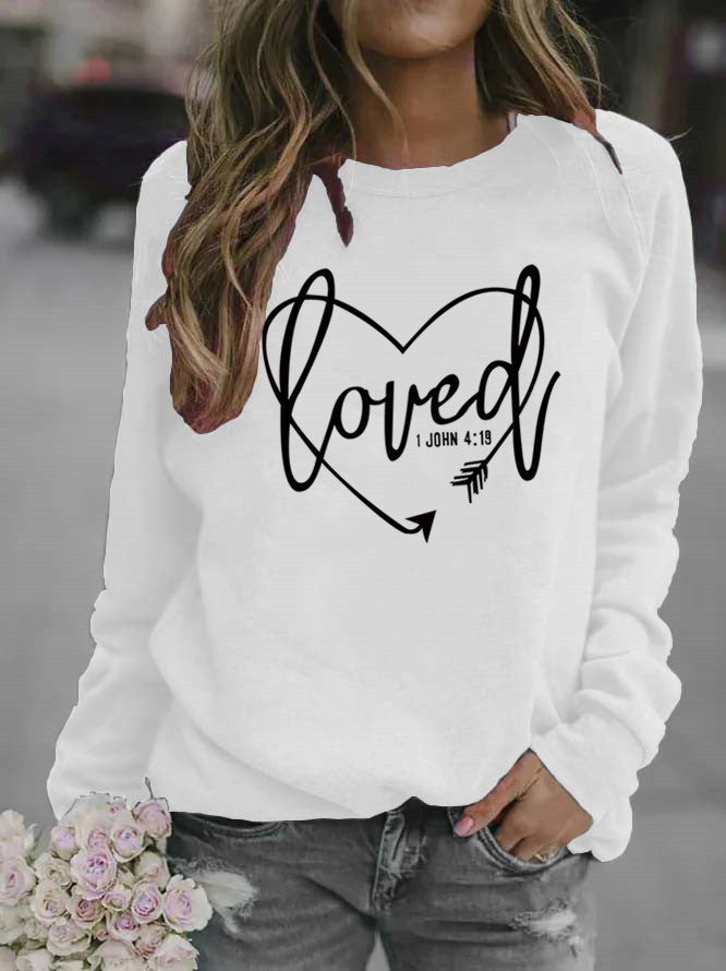 Sweatshirt pour femmes avec imprimé en forme de cœur et message inspirant Chic & Stil