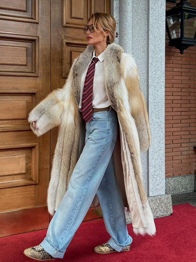 Elegant long coat for women in faux fur Lune London