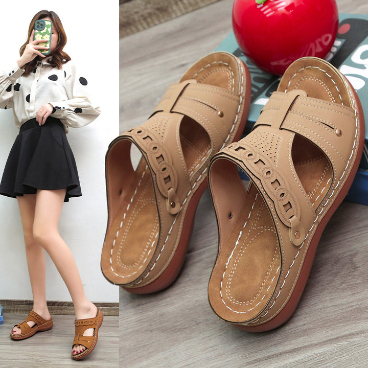 Elegant comfort sandals for women with breathable upper material Lune London