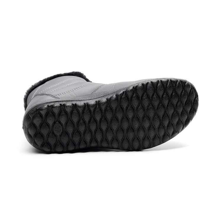 Warm and waterproof winter boots for women Lune London