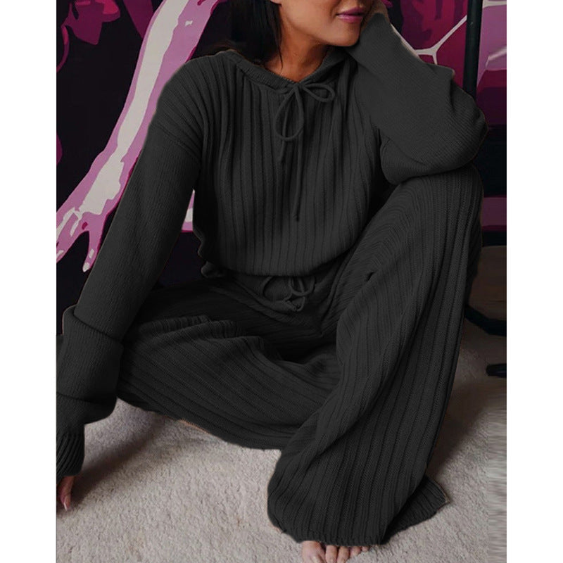 Women's Relax Suit with Hood and Wide Leg Chic & Stil