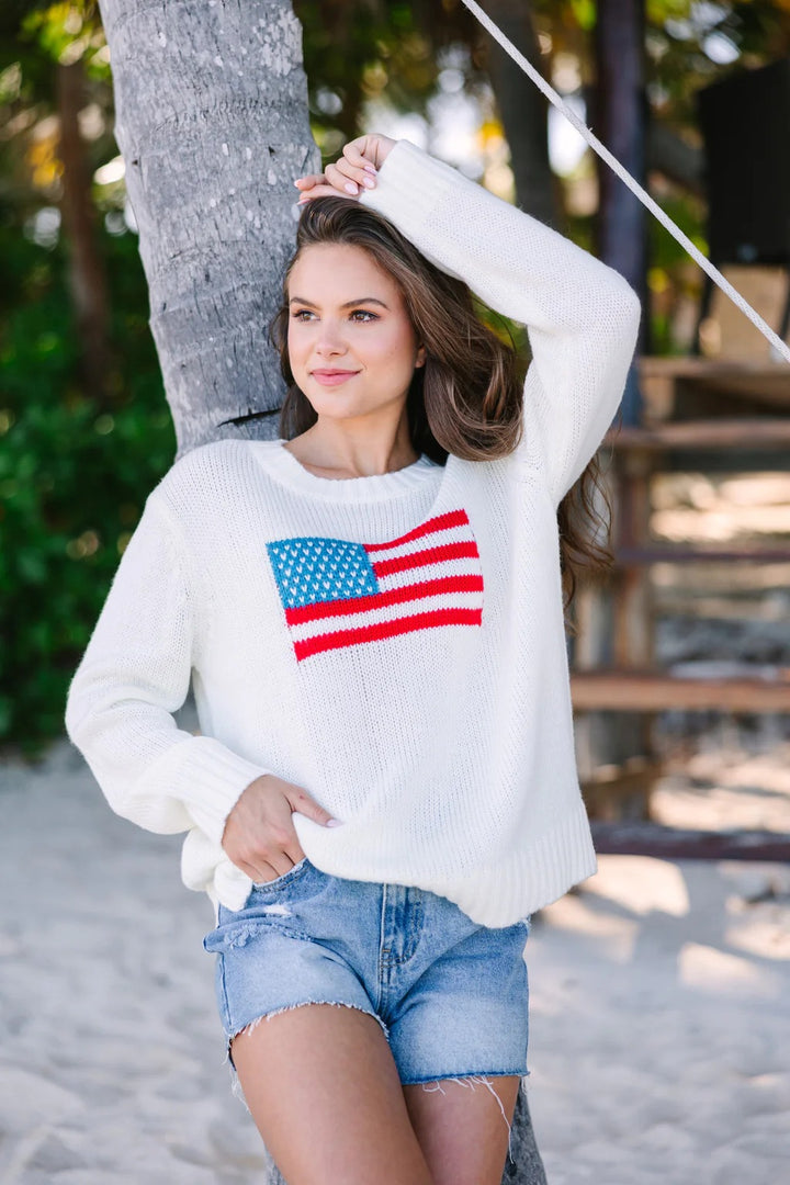 Trendy sweater for women with United States flag embroidery in airy cotton Lune London