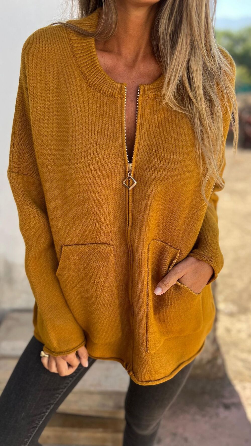 Women casual knit sweater with hidden zipper Lune London