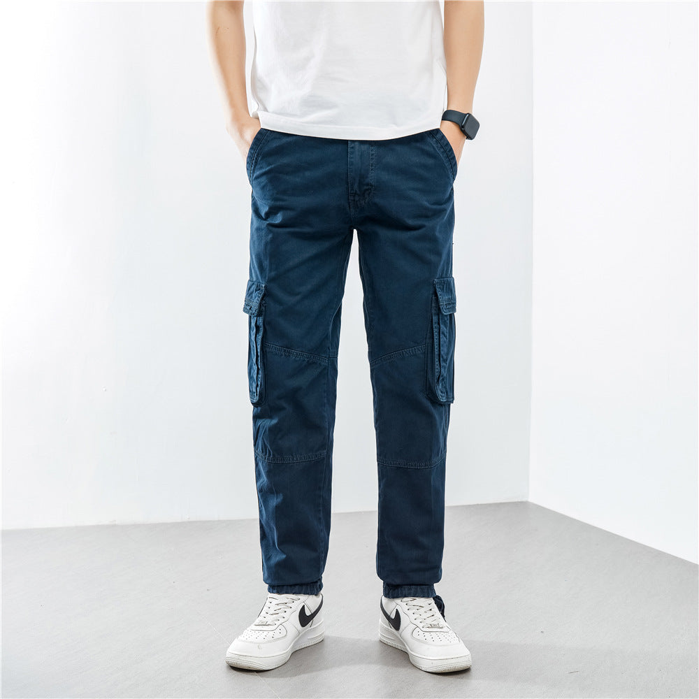Men's cargo pants with practical pockets and modern fit Lune London