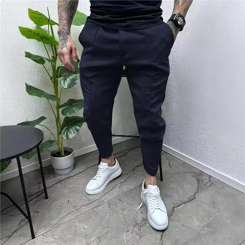 Men's slim fit jogger pants with practical pockets Lune London