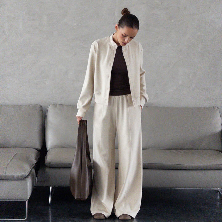 Casual women's jogger set with loose fit and comfortable top Lune London