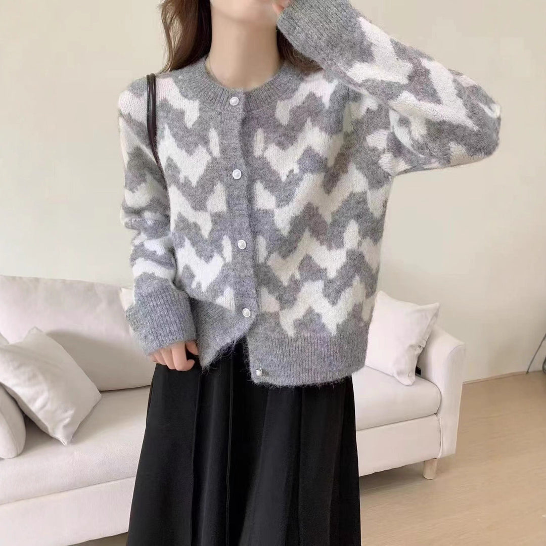 Women's knit jacket with a modern zigzag pattern and decorative buttons Lune London