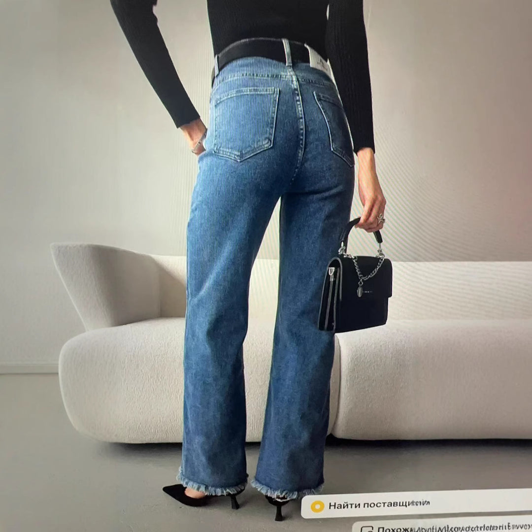 High-waisted wide-leg jeans for women with a vintage style and an authentic worn look Lune London