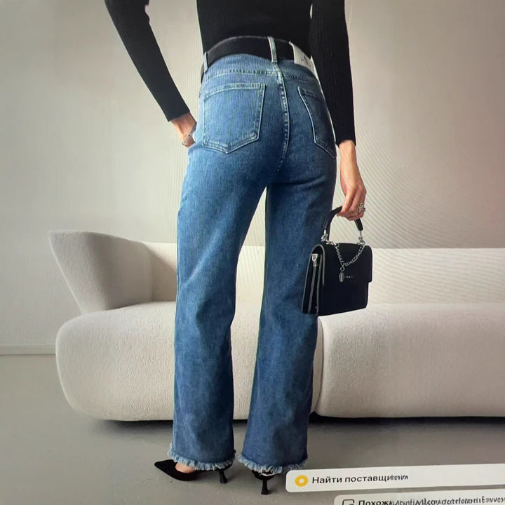 High-waisted wide-leg jeans for women with a vintage style and an authentic worn look Lune London