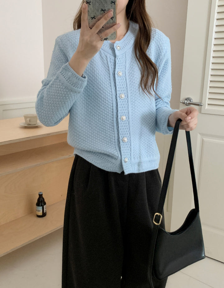 Lady knitted cardigan with textured pattern and high-quality buttons Lune London