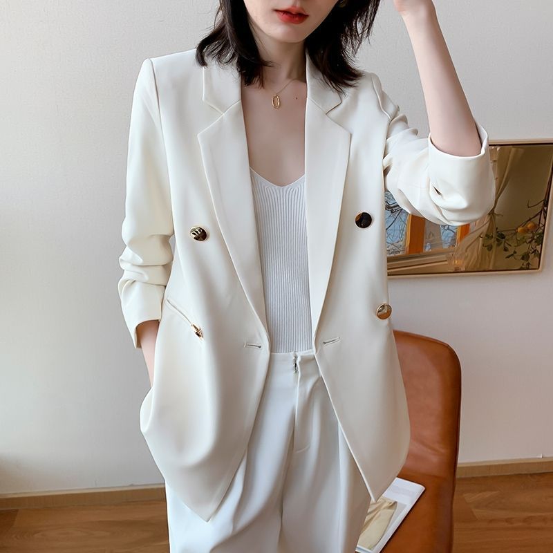 Blazer pour femmes à double plis avec détails élégants Chic & Stil