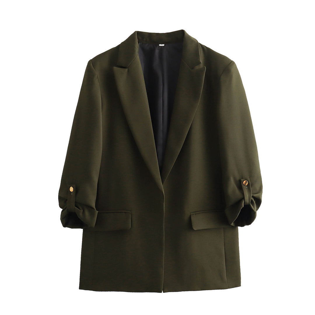Elegant blazer jacket for women with structured sleeves and discreet golden accents Lune London