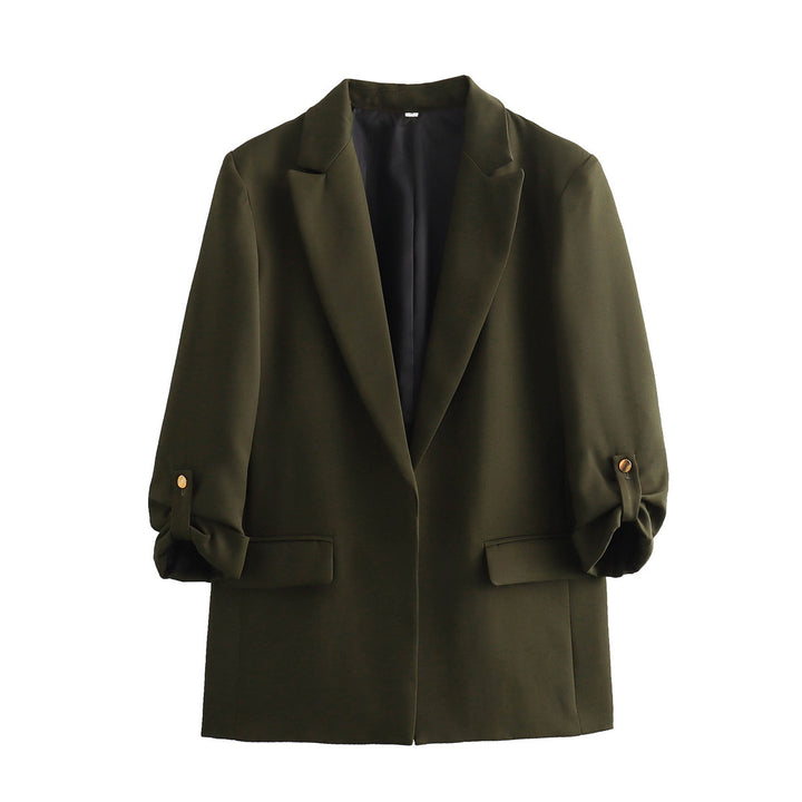 Elegant blazer jacket for women with structured sleeves and discreet golden accents Lune London