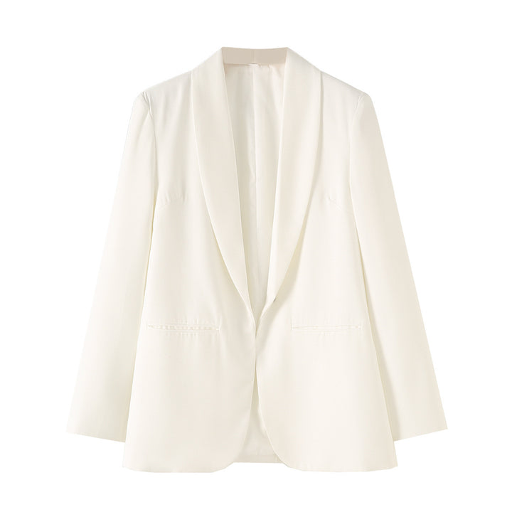 Veste blazer élégante pour dames avec une coupe moderne et des poches structurées Lune London