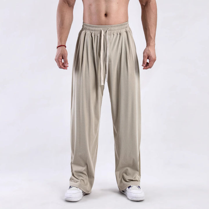 Wide lounge pants for women in innovative and breathable material Lune London