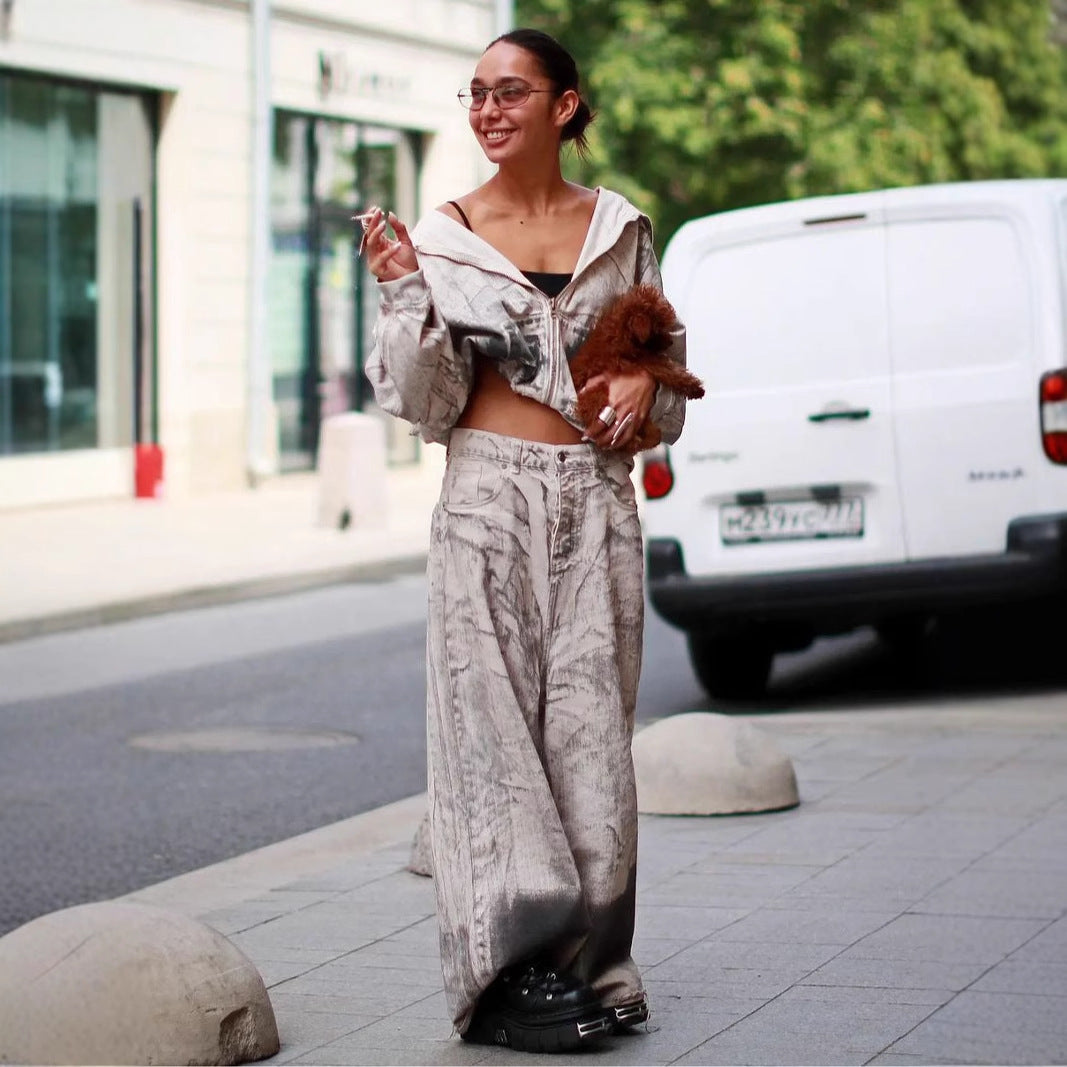 Oversized wide jeans for women with modern color gradient Lune London