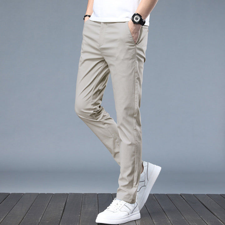 Elegant casual pants for men with a comfortable fit and practical pockets Lune London