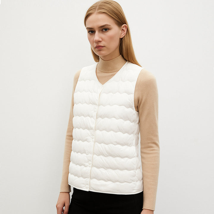 Ladies light quilted jacket with elastic inserts Lune London