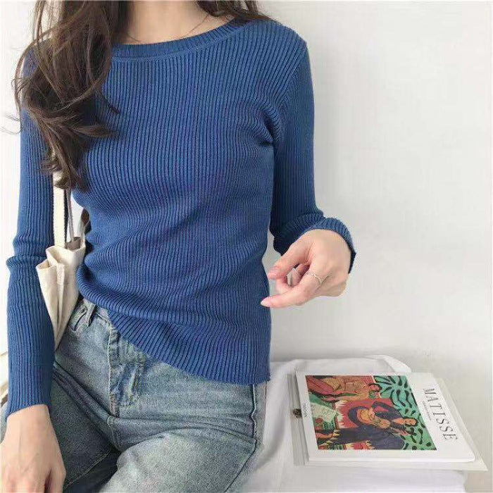 Women elegantly cut long sleeve top made of ribbed knit Lune London