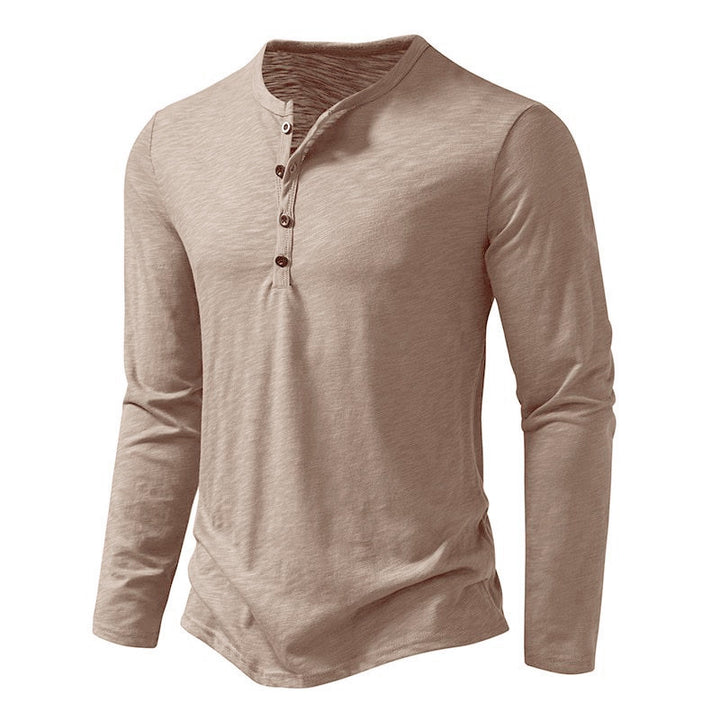 Long sleeve T-shirt for men with a fashionable Henley collar and a comfortable fit Lune London