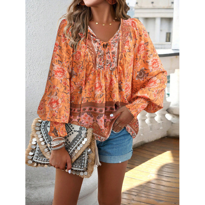Lightweight women's blouse with floral pattern and detailed laces Lune London