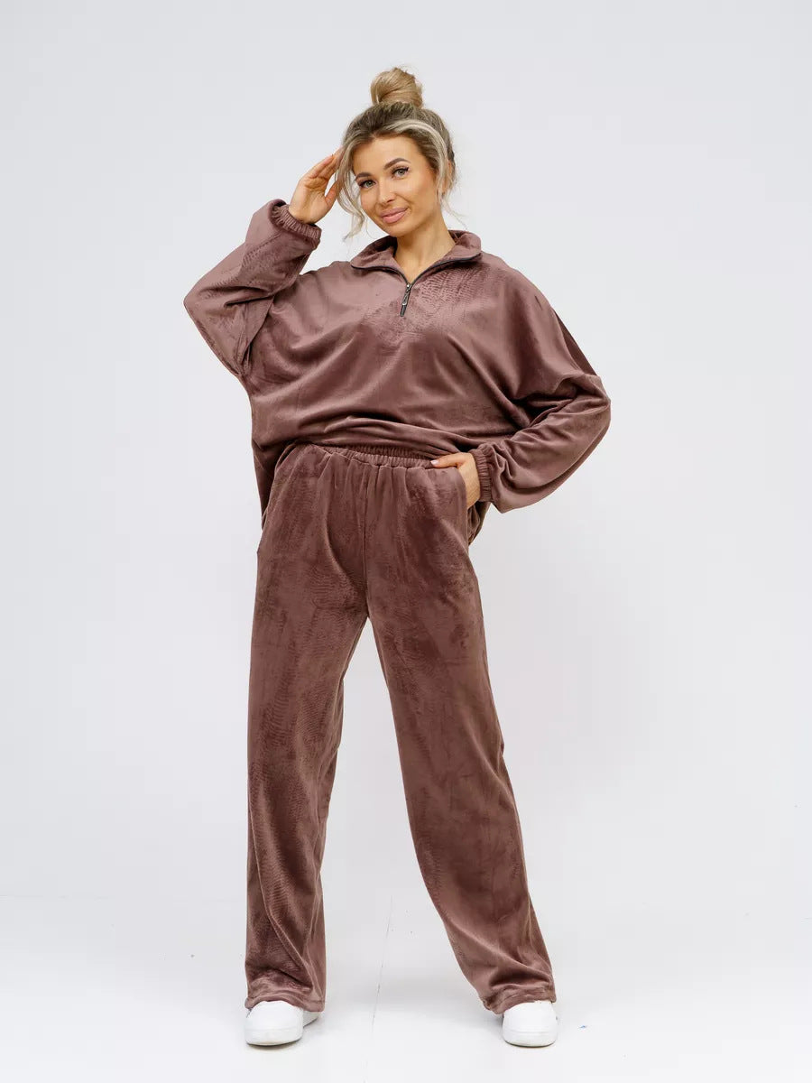 Ladies Velour Tracksuit with High Collar and Elastic Cuffs Chic & Stil