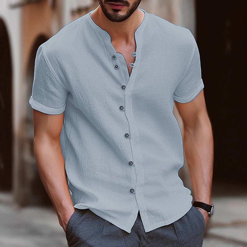 Casual short-sleeve shirt for men with button details Lune London