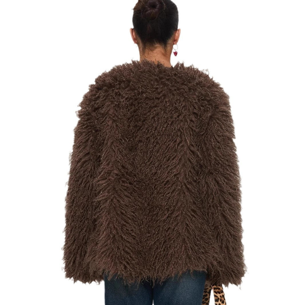 Ladies Luxurious Faux Fur Gilet with a Trendy Cut and a Chic Oversized Design