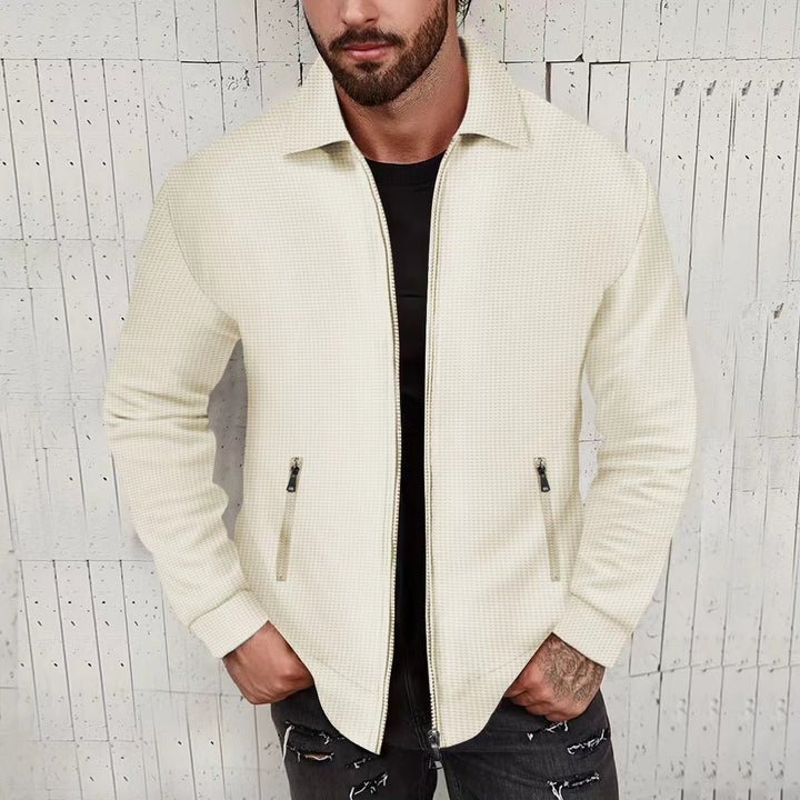 Men's lightweight vest with textured design and practical zip pockets Chic and style
