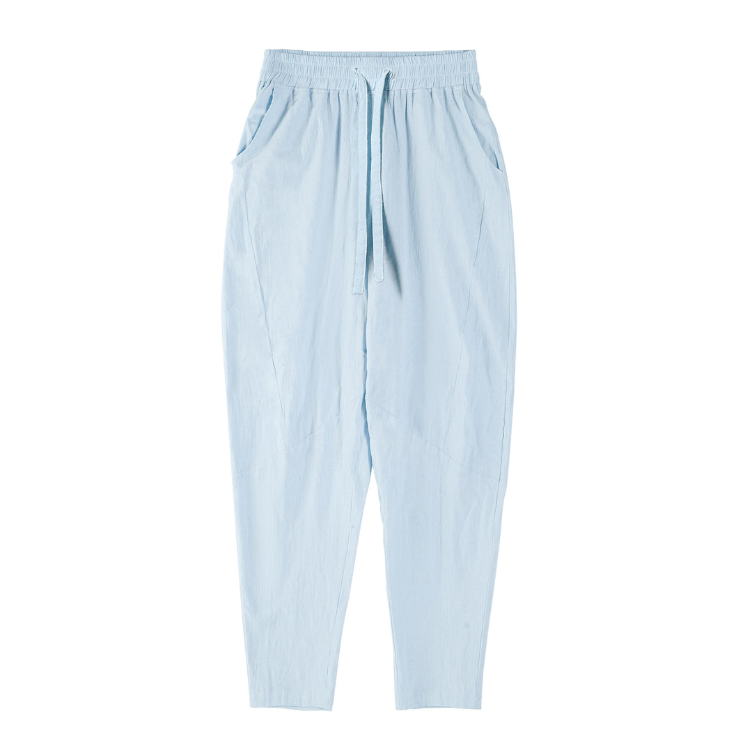 Light casual pants for men with elastic waist and practical side pockets Lune London