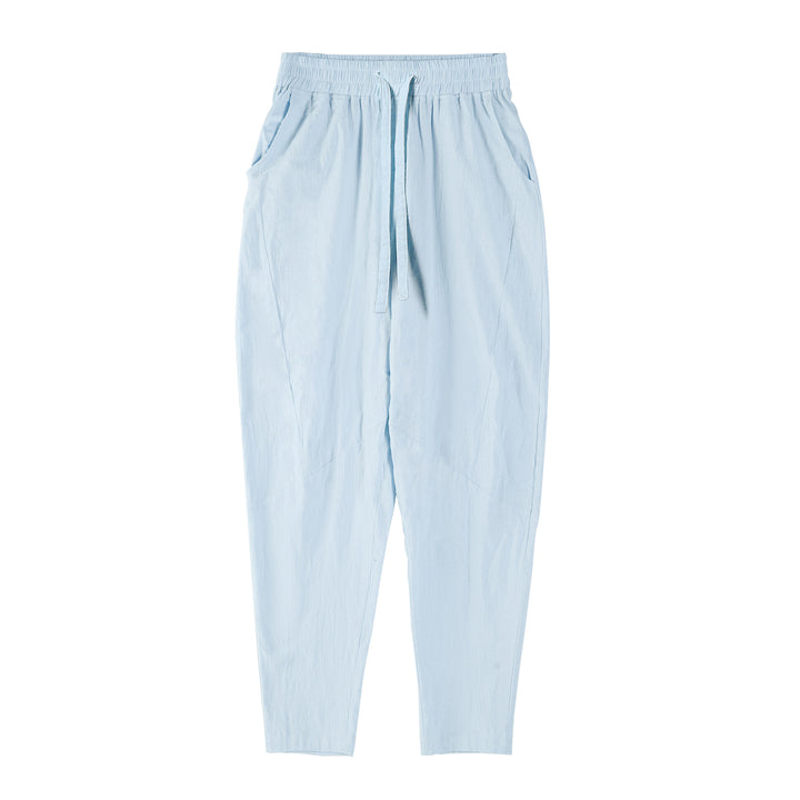 Light casual pants for men with elastic waist and practical side pockets Lune London