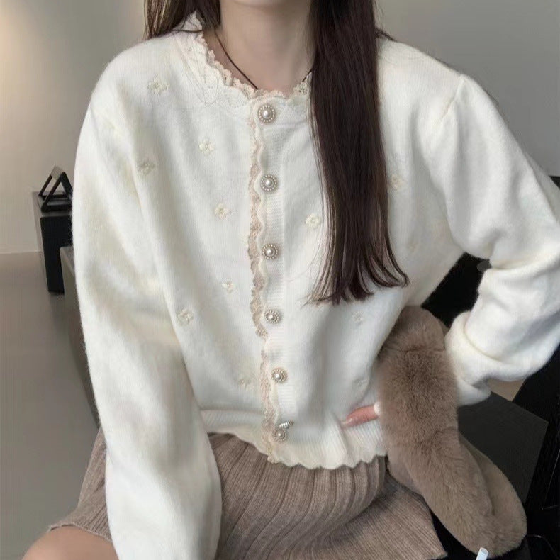 Ladies Elegant knitted cardigan with pearl buttons and structured design Lune London